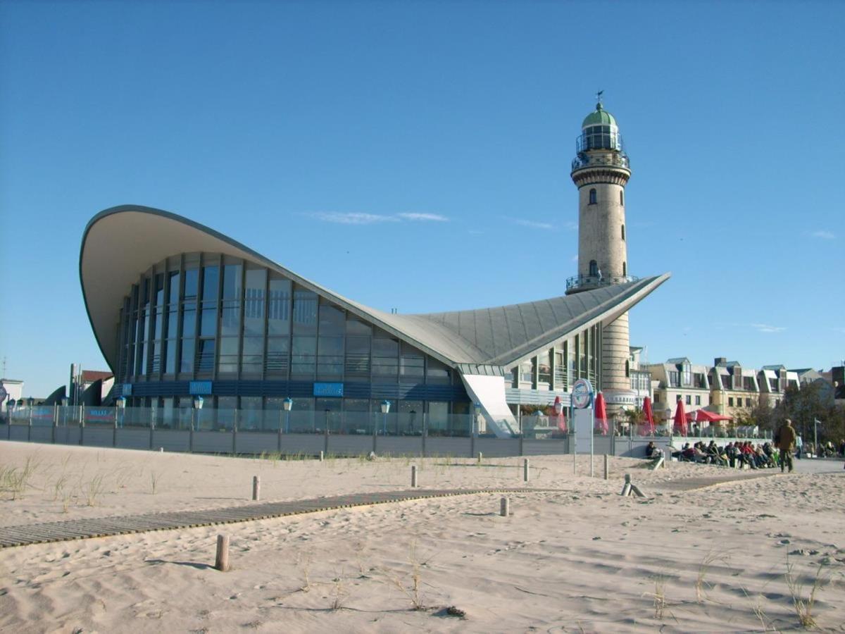 Haus Vier Freunde, Vincent Apartment Rostock Exterior foto